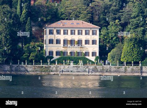 house donatella versace como|donatella versace villa.